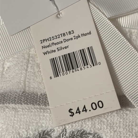 NWT Caro Home Chateau Royal NOEL & PEACE DOVE Hand Towel Set White/Silver - Picture 6 of 9